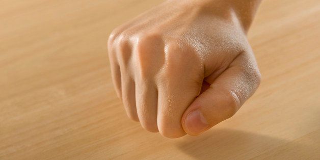 Муу ёр гээд мод 3 тогшиж байсан уу ?